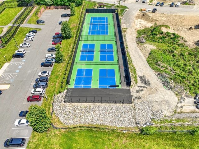 2 Codman Way 2203, Westborough, MA 01581