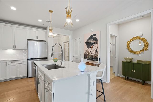 2 Codman Way 2203, Westborough, MA 01581