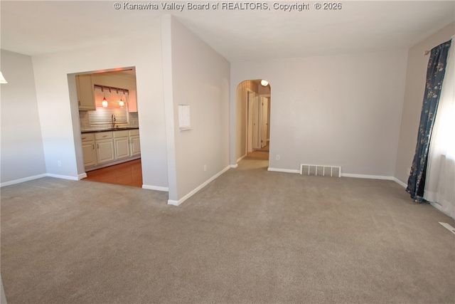 2211 W Virginia Avenue, Dunbar, WV 25064