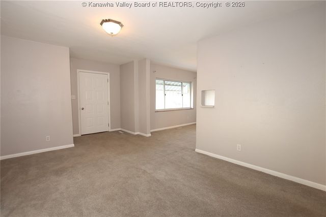 2211 W Virginia Avenue, Dunbar, WV 25064