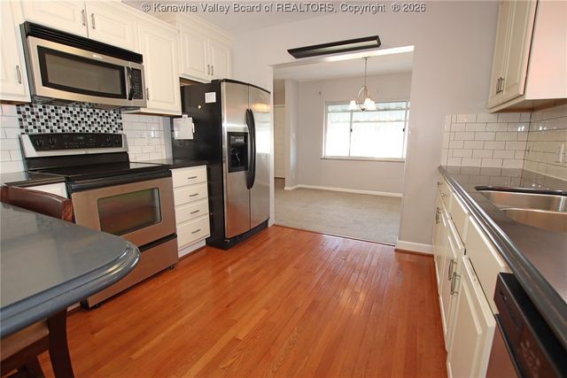 2211 W Virginia Avenue, Dunbar, WV 25064