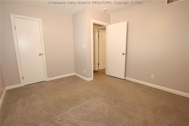 2211 W Virginia Avenue, Dunbar, WV 25064