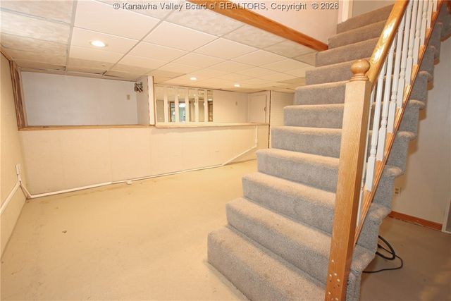 2211 W Virginia Avenue, Dunbar, WV 25064