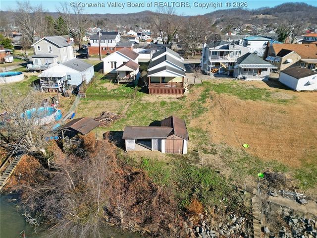 2211 W Virginia Avenue, Dunbar, WV 25064