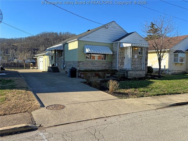 2211 W Virginia Avenue, Dunbar, WV 25064