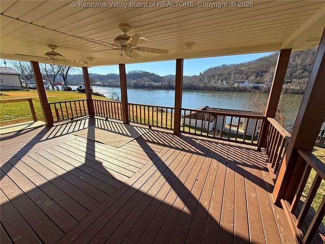 2211 W Virginia Avenue, Dunbar, WV 25064