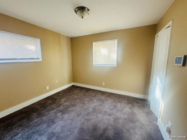 18043 Syracuse Street, Detroit, MI 48234