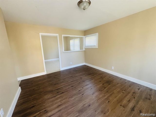 18043 Syracuse Street, Detroit, MI 48234