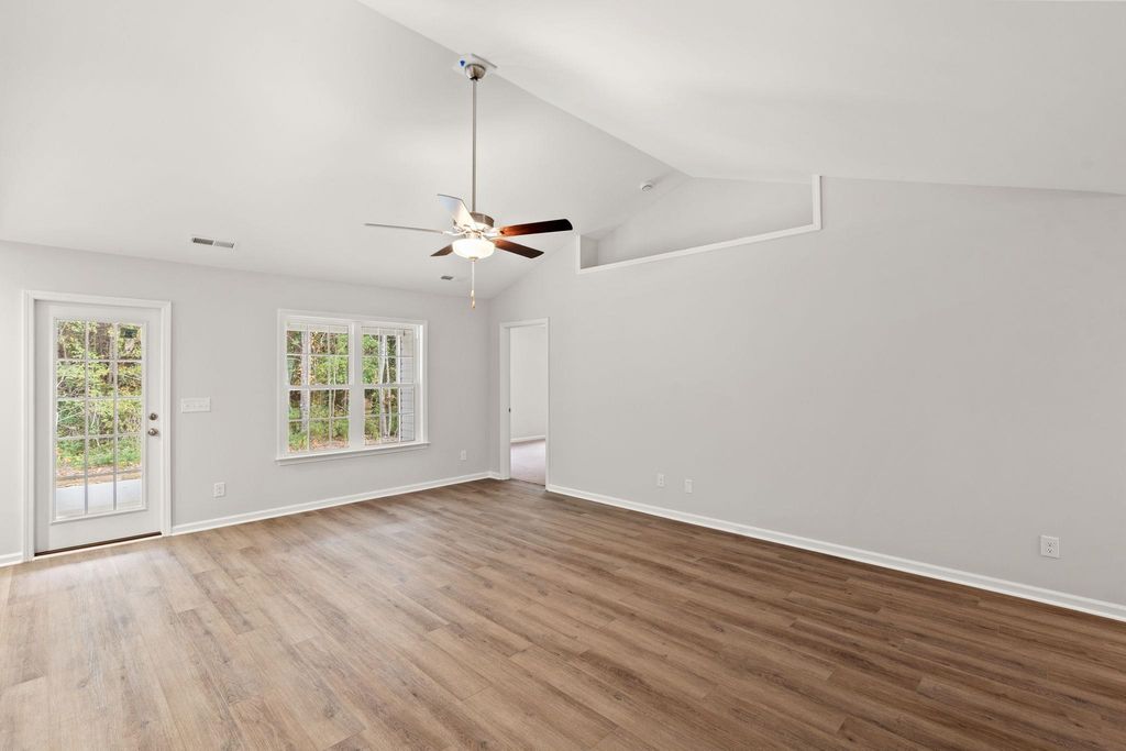 15 Bennington Ct, Georgetown, SC 29440 — photo 2