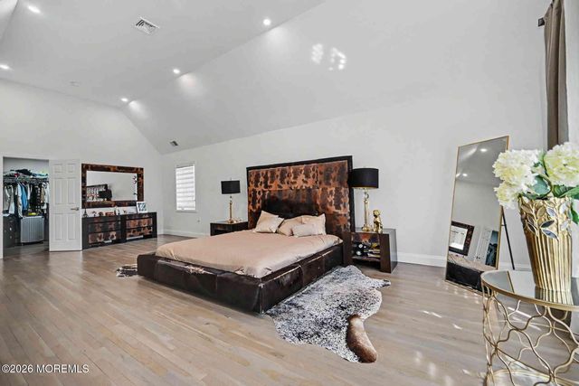 14 Black Walnut Way, Marlboro, NJ 07746