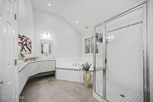 14 Black Walnut Way, Marlboro, NJ 07746