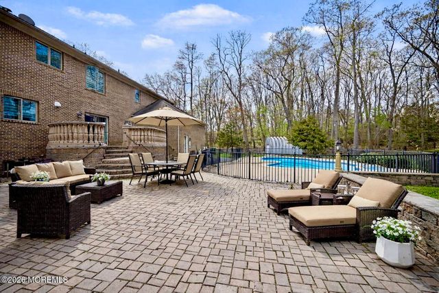 14 Black Walnut Way, Marlboro, NJ 07746