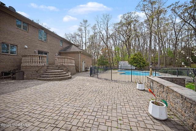14 Black Walnut Way, Marlboro, NJ 07746