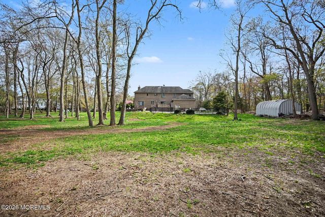 14 Black Walnut Way, Marlboro, NJ 07746