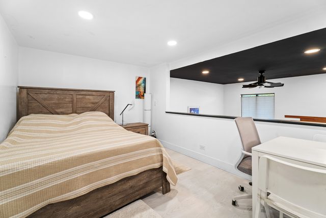40 N TOWER Road 1E, Oak Brook, IL 60523