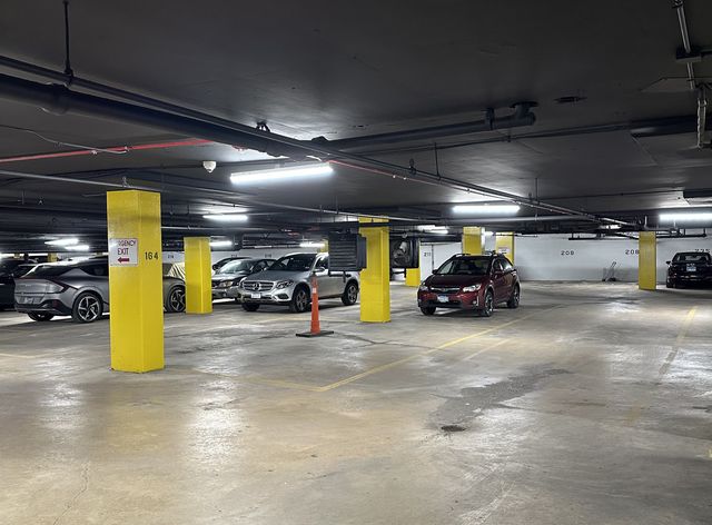 40 N TOWER Road 1E, Oak Brook, IL 60523