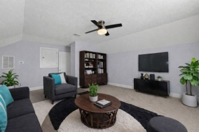 2216 Rolling Hills, Christiana, TN 37037