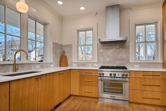 22 Lilly St., Northampton, MA 01062