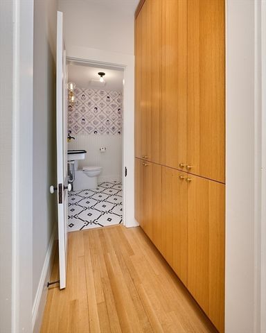 22 Lilly St., Northampton, MA 01062