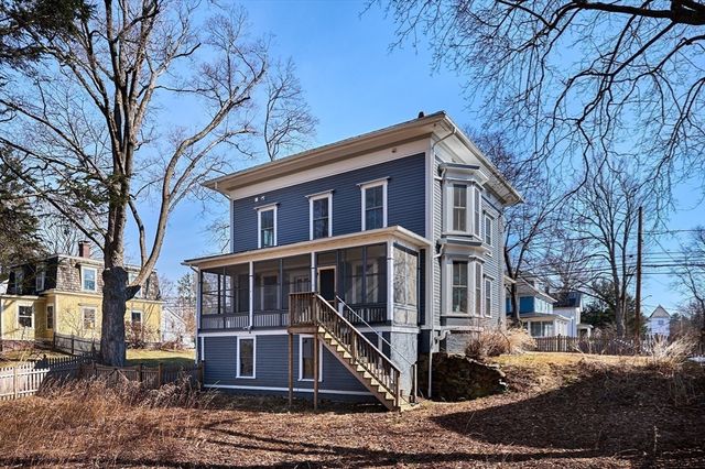 22 Lilly St., Northampton, MA 01062