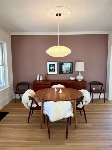 22 Lilly St., Northampton, MA 01062