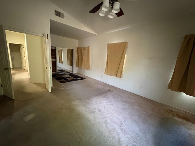 8110 Silverleaf Way, Sacramento, CA 95829