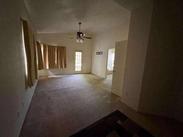 8110 Silverleaf Way, Sacramento, CA 95829