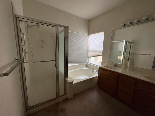 8110 Silverleaf Way, Sacramento, CA 95829