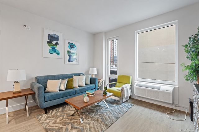 40 Westchester Place 501, New Rochelle, NY 10801