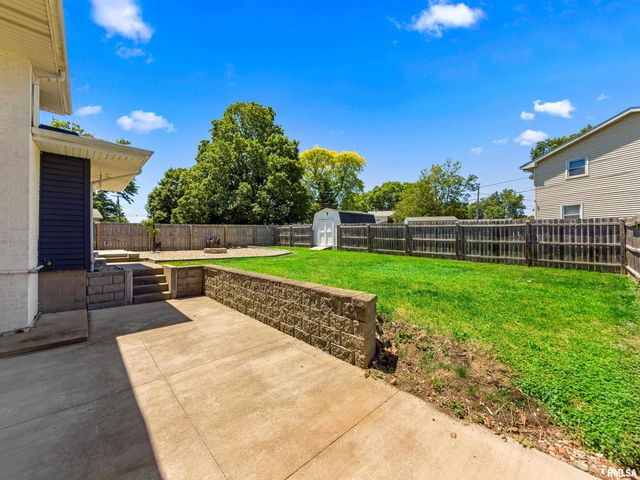 607 WESTGATE Road, Washington, IL 61571