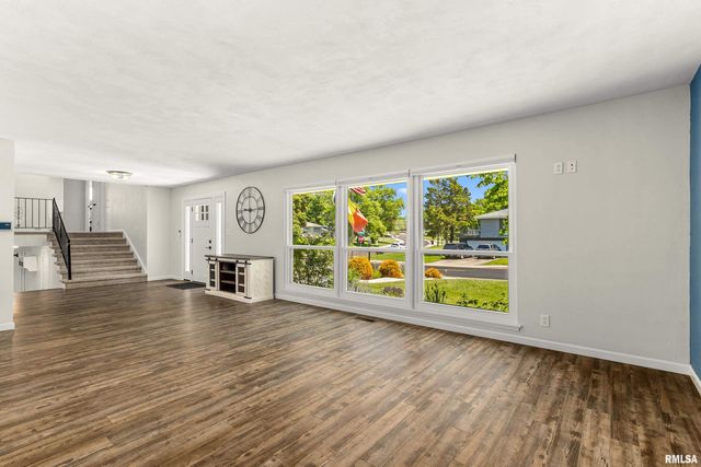 607 WESTGATE Road, Washington, IL 61571
