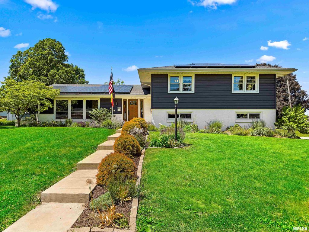 607 WESTGATE Road, Washington, IL 61571