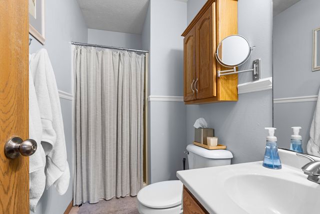 9885 HIGHSTONE Drive, Roscoe, IL 61073