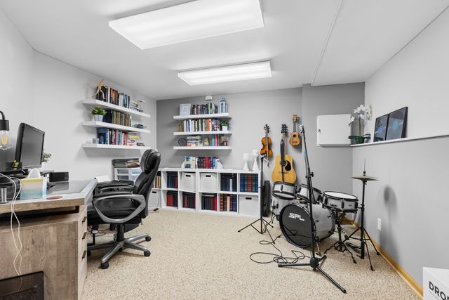 9885 HIGHSTONE Drive, Roscoe, IL 61073