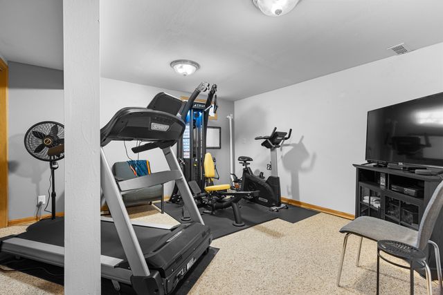 9885 HIGHSTONE Drive, Roscoe, IL 61073