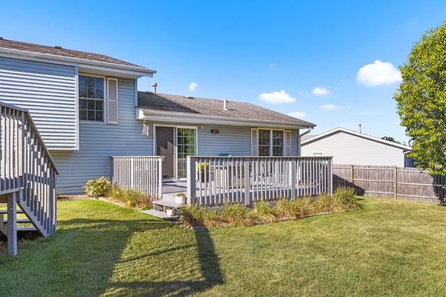 9885 HIGHSTONE Drive, Roscoe, IL 61073