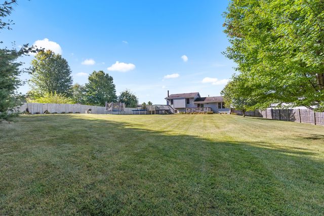 9885 HIGHSTONE Drive, Roscoe, IL 61073