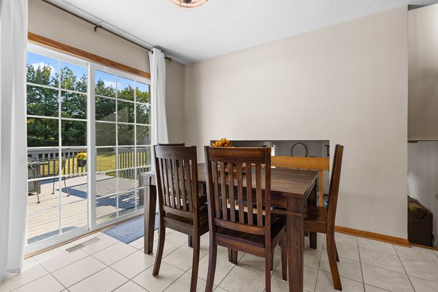 9885 HIGHSTONE Drive, Roscoe, IL 61073