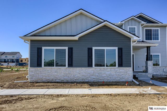 4576 Schilling Court, Bellevue, NE 68133