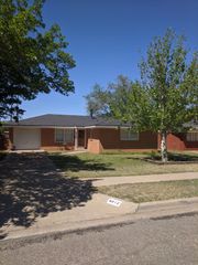 4912 9th Street, Lubbock, TX 79416