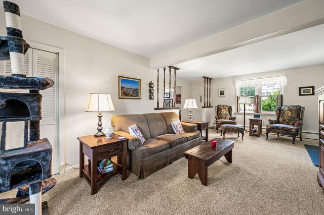 105 VILLAGE DR, Feasterville Trevose, PA 19053