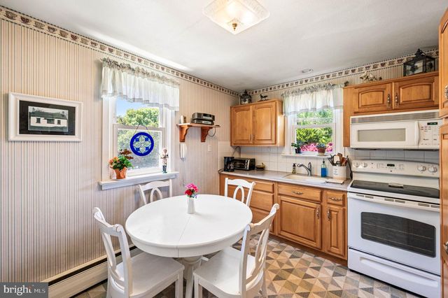 105 VILLAGE DR, Feasterville Trevose, PA 19053