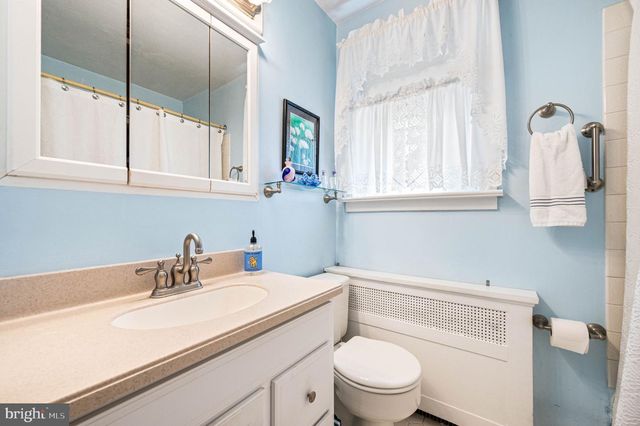 105 VILLAGE DR, Feasterville Trevose, PA 19053