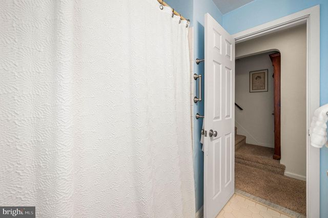 105 VILLAGE DR, Feasterville Trevose, PA 19053