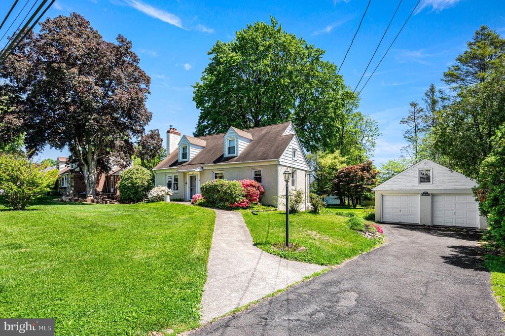 105 VILLAGE DR, Feasterville Trevose, PA 19053