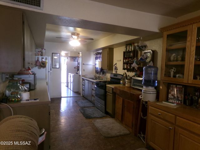 386 N CURTIS Avenue, Willcox, AZ 85643