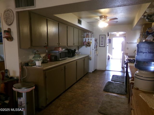 386 N CURTIS Avenue, Willcox, AZ 85643