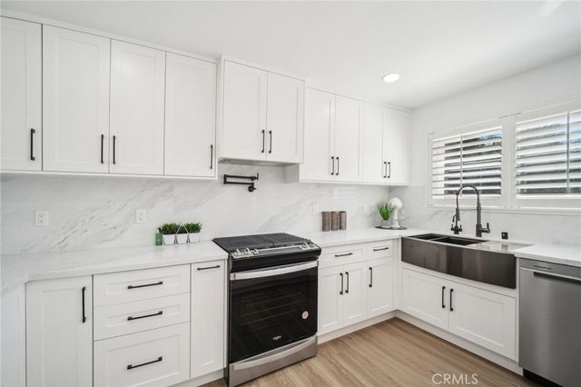 19040 Celtic Street, Porter Ranch, CA 91326