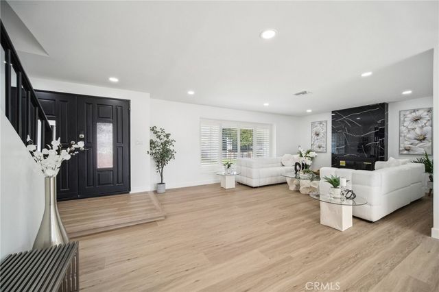 19040 Celtic Street, Porter Ranch, CA 91326
