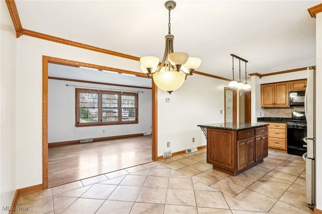 1470 Turnberry Drive, Youngstown, OH 44512